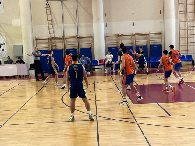 Juniori do pobjede protiv Medveščaka