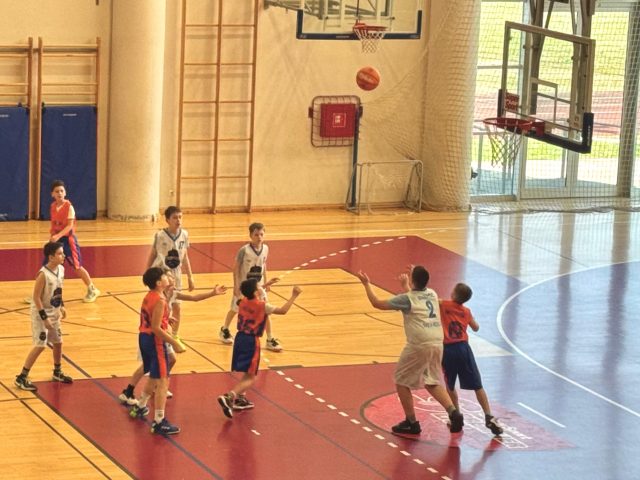 4a83c08c e690 4222 a38a 0cdaaeeefb16