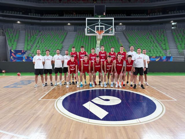 Mlada reprezentacija otputovala na Eurobasket u Ljubljanu
